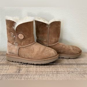 UGG Mini Bailey Button ll Booties